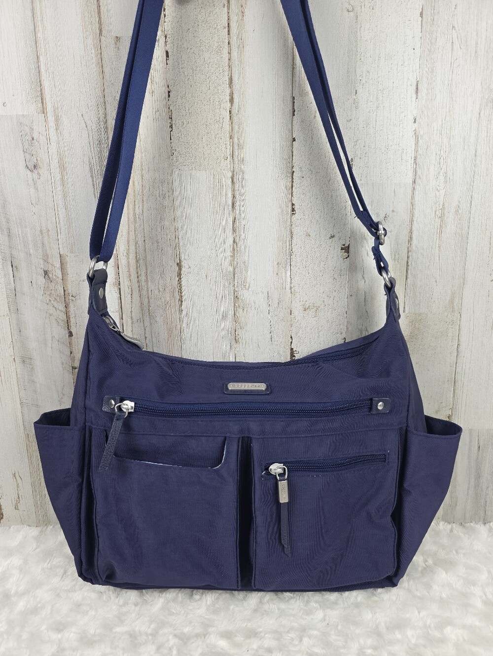 Baggallini Anywhere Large Hobo Tote With RFID Phone Wristlet Navy Blue